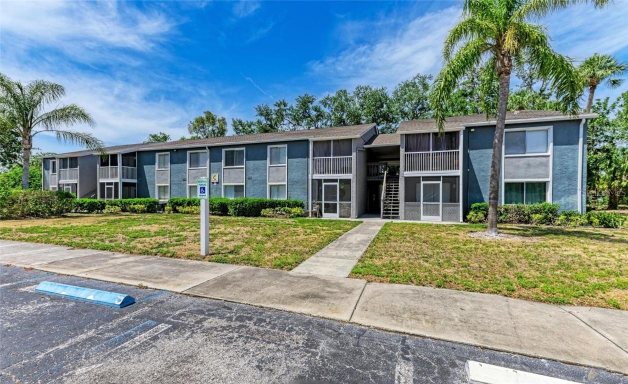5400 26th St. #F104, Bradenton, FL 34207