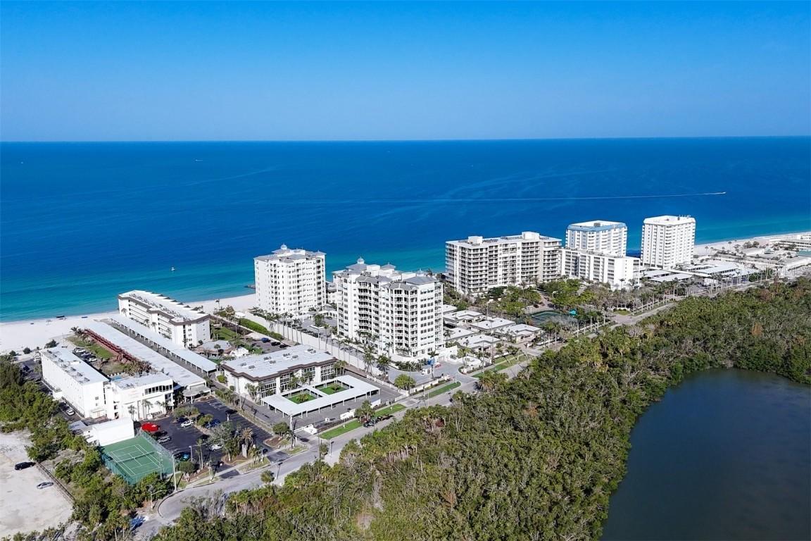 2100 Benjamin Franklin Dr. #201, Sarasota, FL 34236