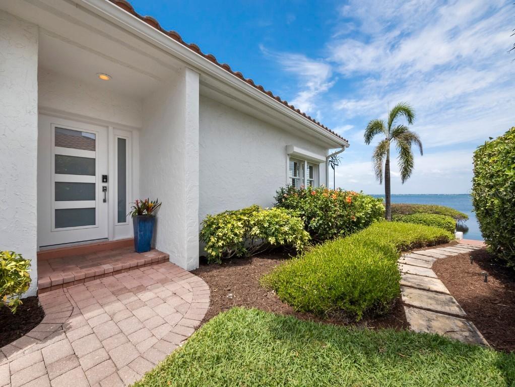 2282 Harbour Court Dr., Longboat Key, FL 34228