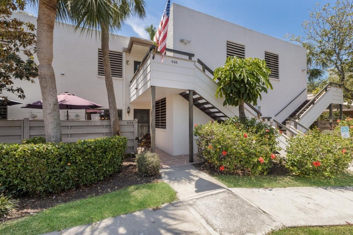536 Lakeside Dr., Bradenton, FL 34210