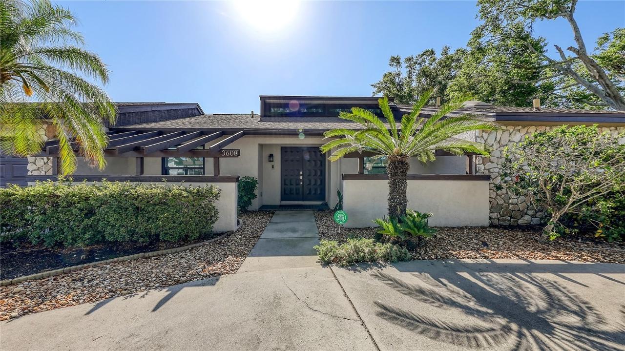 3608 Avenida Madera, Bradenton, FL 34210