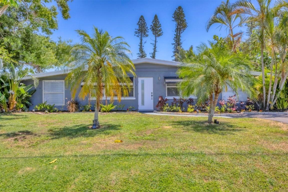 6013 Murdock Ave., Sarasota, FL 34231