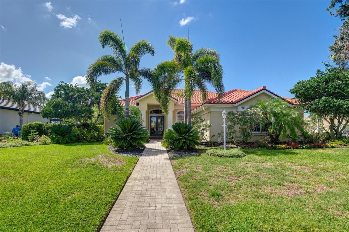 8005 Royal Birkdale Cir., Lakewood Ranch, FL 34202
