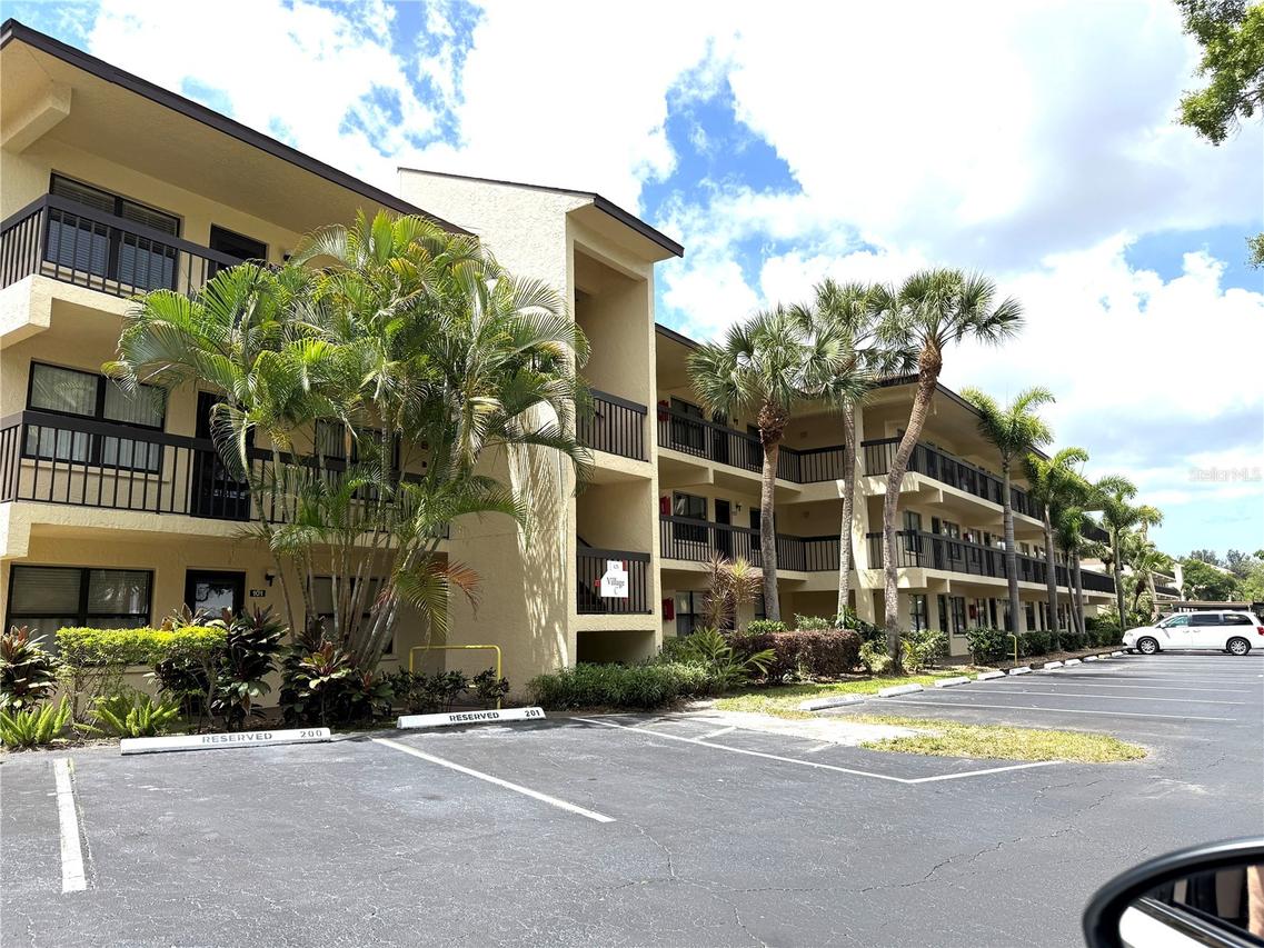 425 30th Ave. #C204, Bradenton, FL 34205