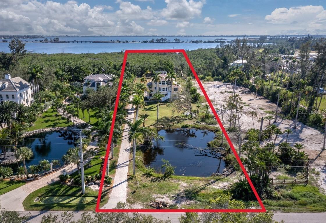 9315 NW 9th Ave., Bradenton, FL 34209