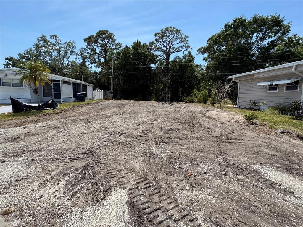 5267 Boca Raton Ave., Sarasota, FL 34234