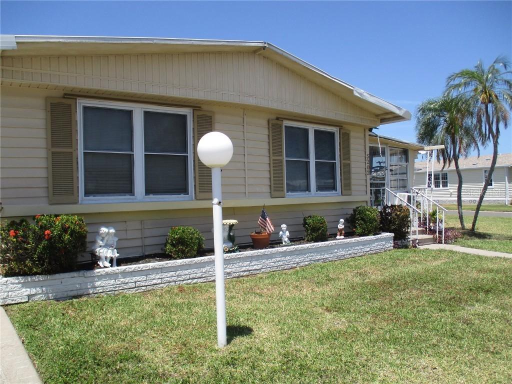 5202 5th B St., Bradenton, FL 34203