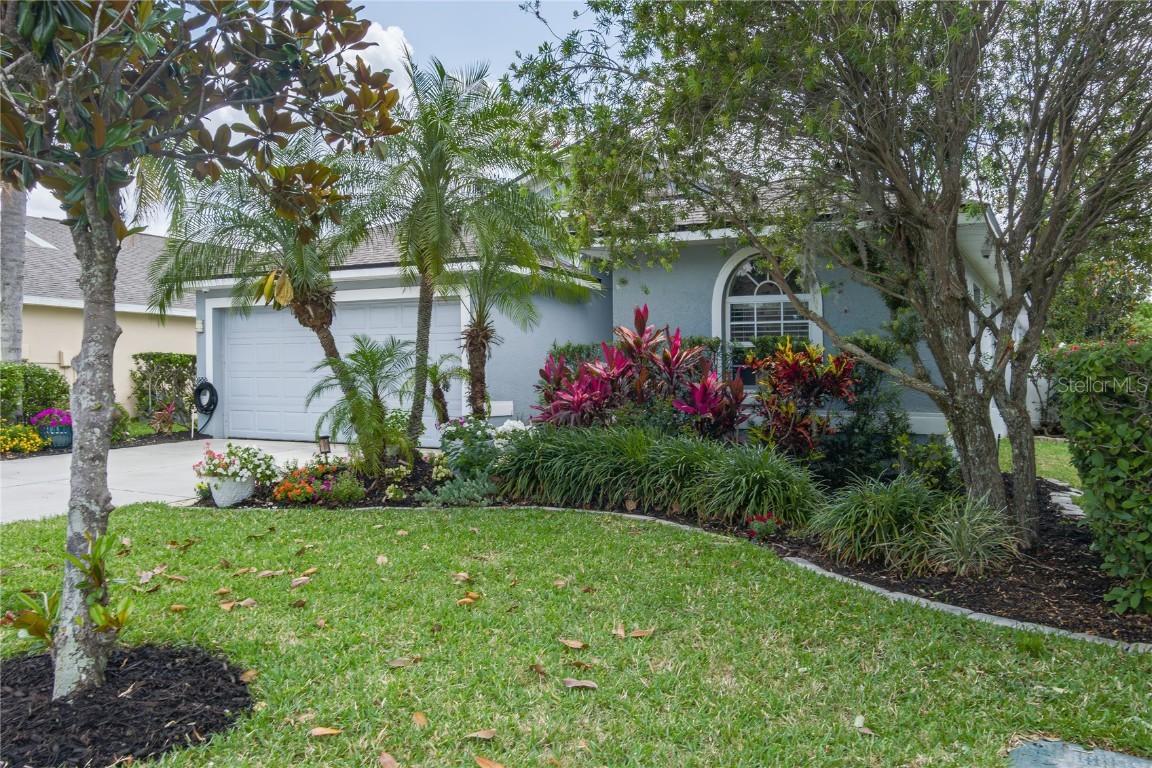 5209 Lansdowne Way, Palmetto, FL 34221