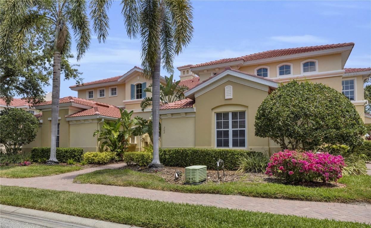 927 River Basin Ct. #201C, Bradenton, FL 34212