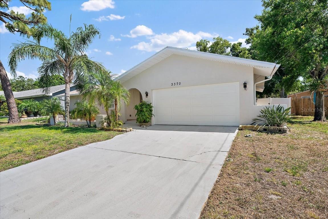 3370 Harbor Lake Dr., Largo, FL 33770