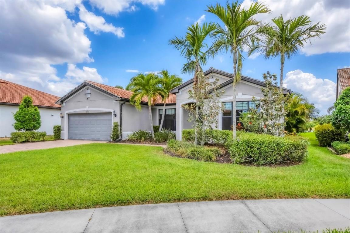 5923 Snowy Egret Dr., Sarasota, FL 34238