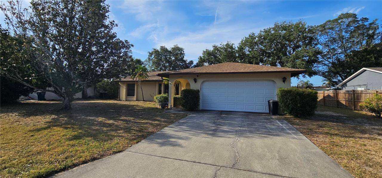 1218 Carmella Ln., Sarasota, FL 34243