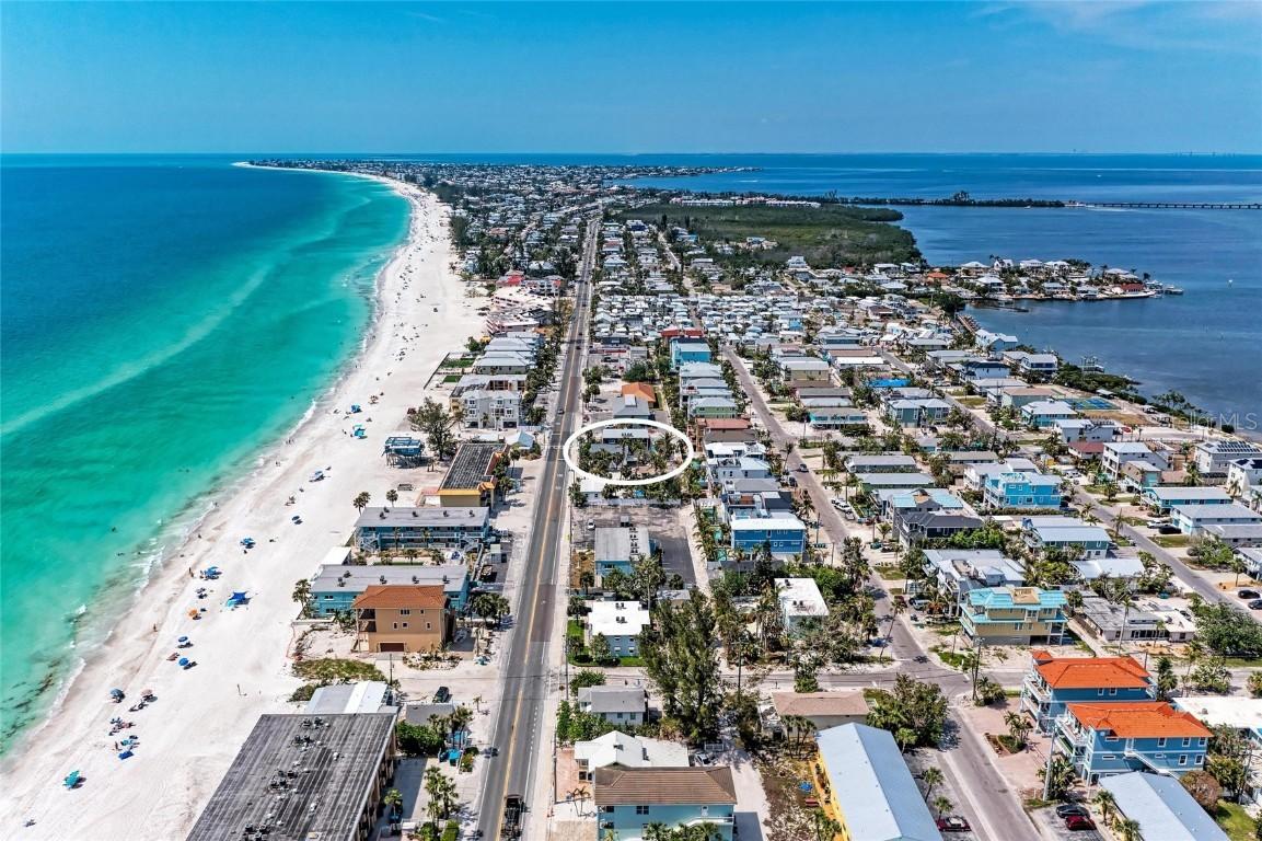 101 25th St. #1, Bradenton Beach, FL 34217