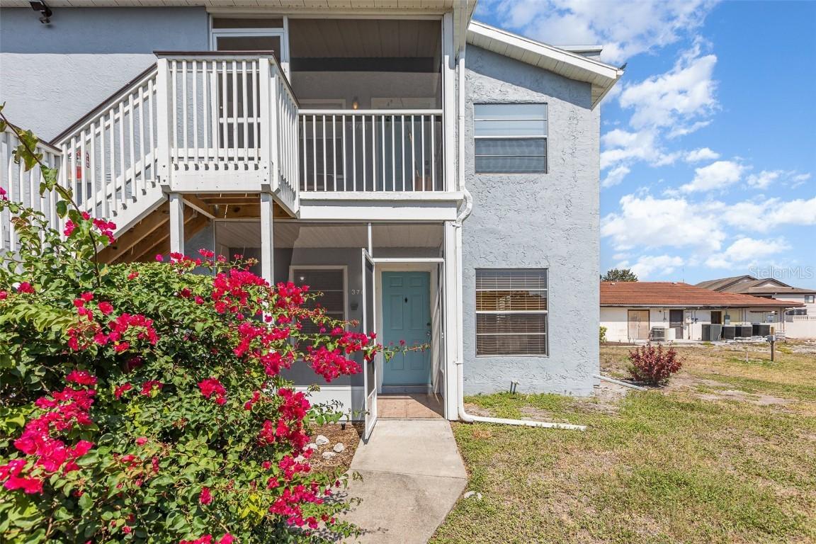 3781 59th Ave., Bradenton, FL 34210