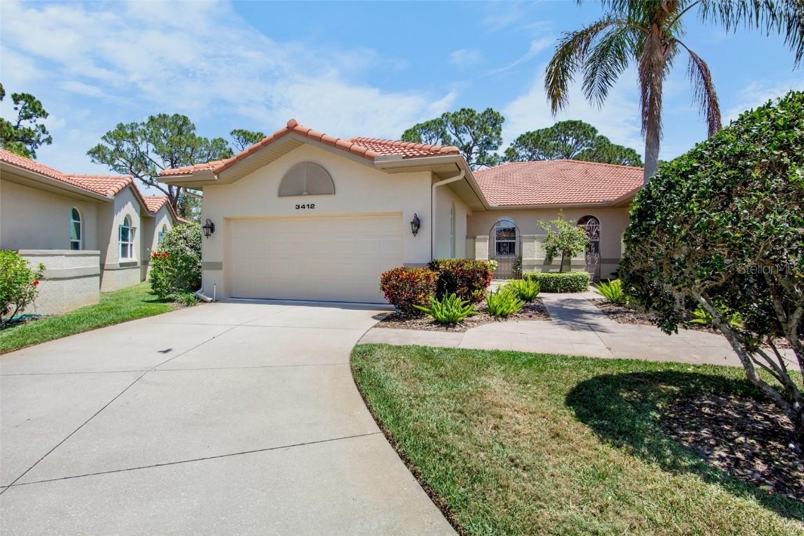 3412 E Chelmsford Ct. #42, Sarasota, FL 34235