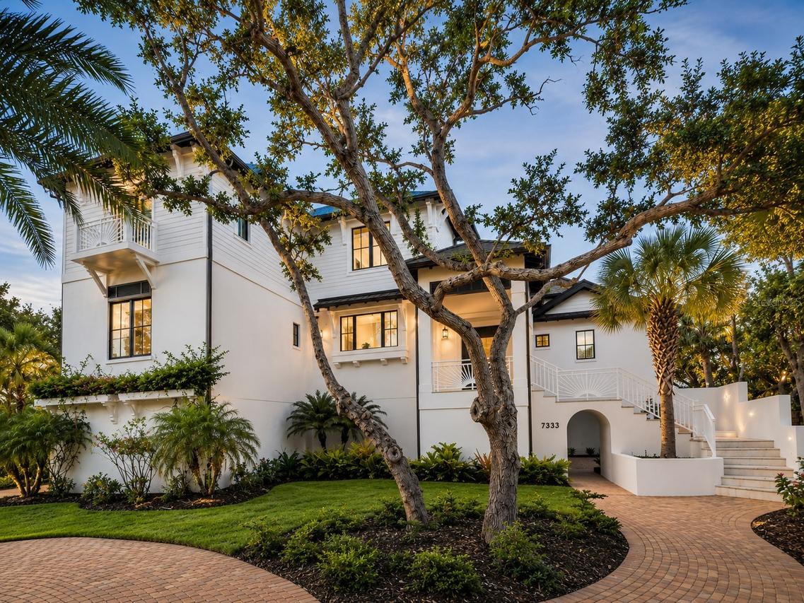 7333 Point Of Rocks Rd., Sarasota, FL 34242