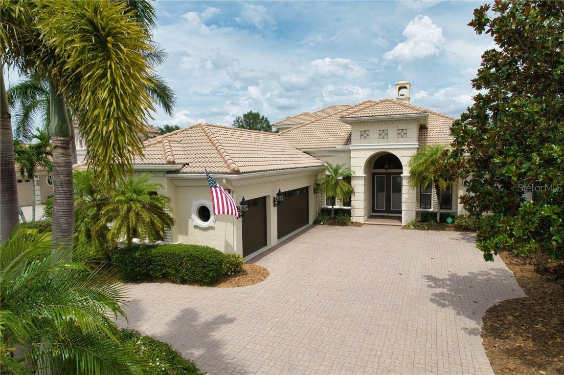 6919 Dominion Ln., Lakewood Ranch, FL 34202