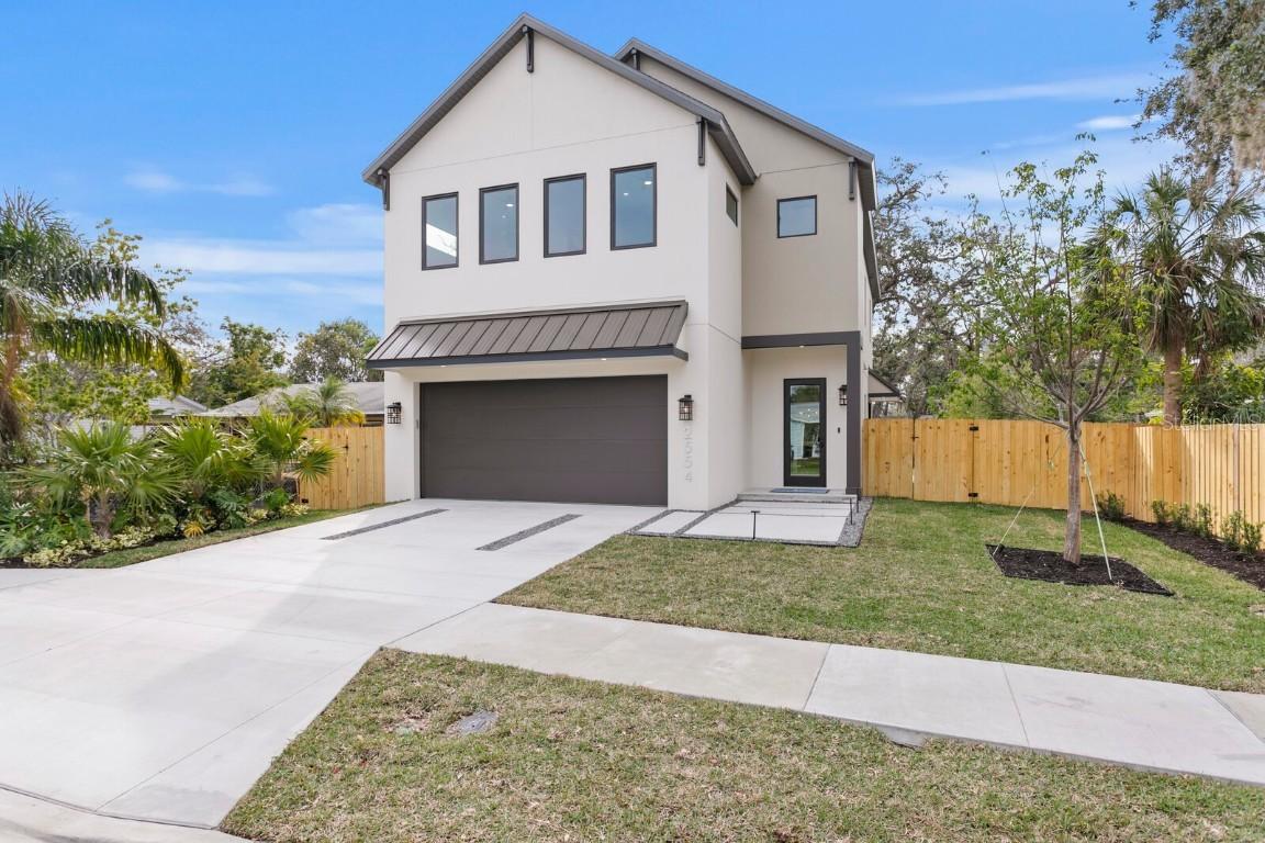 2554 Arlington St., Sarasota, FL 34239