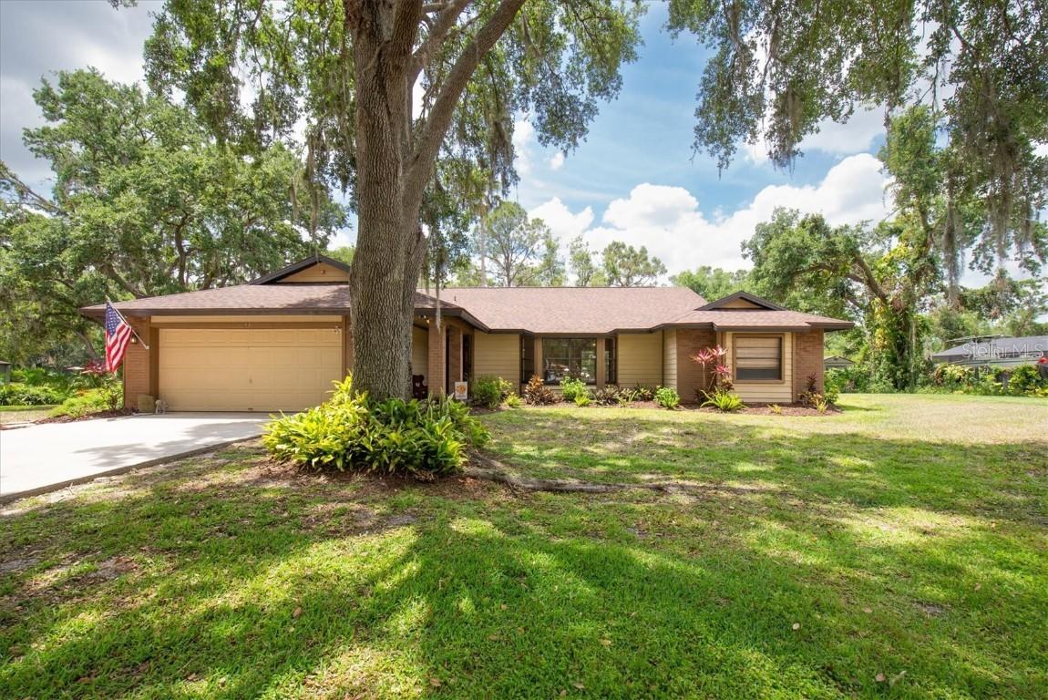 1143 131st St., Bradenton, FL 34212