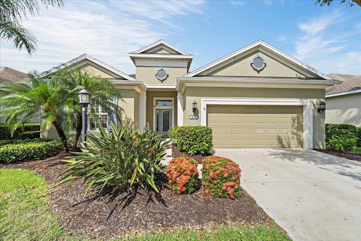 4734 Claremont Park Dr., Bradenton, FL 34211