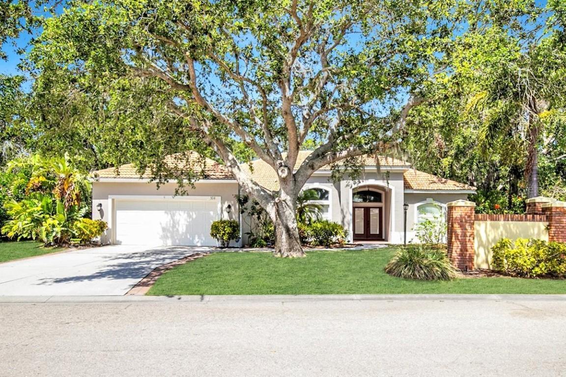 104 Park Trace Blvd., Osprey, FL 34229