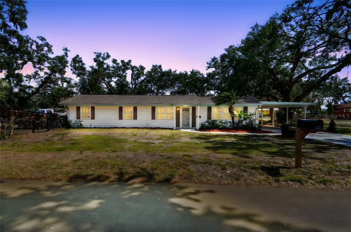 3619 Elm St., Ellenton, FL 34222
