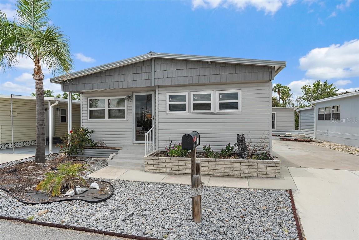 178 Bimini Dr., Palmetto, FL 34221