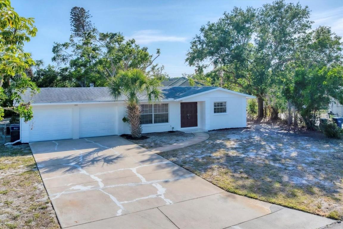 4907 4th Avenue Cir., Bradenton, FL 34209