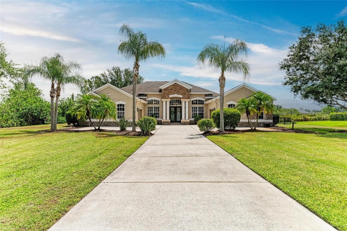 8103 Snowy Egret Pl., Bradenton, FL 34202