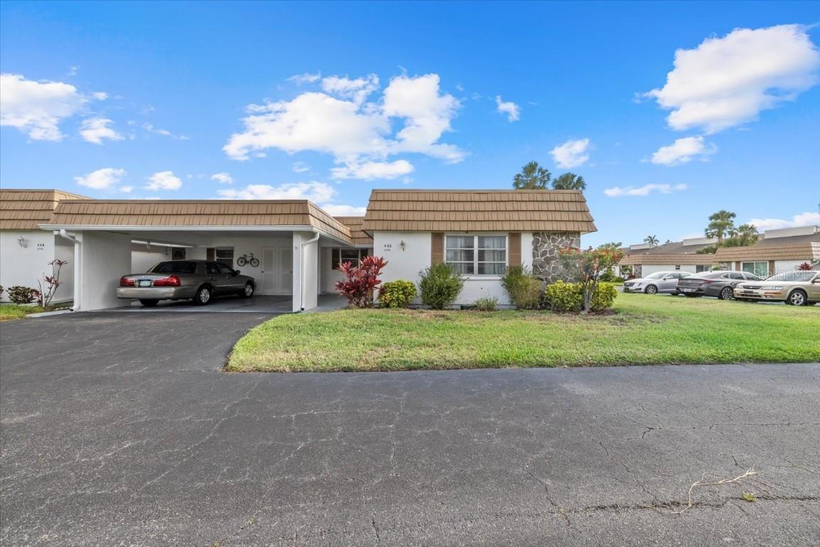 2749 Riverbluff Pl. #V65, Sarasota, FL 34231
