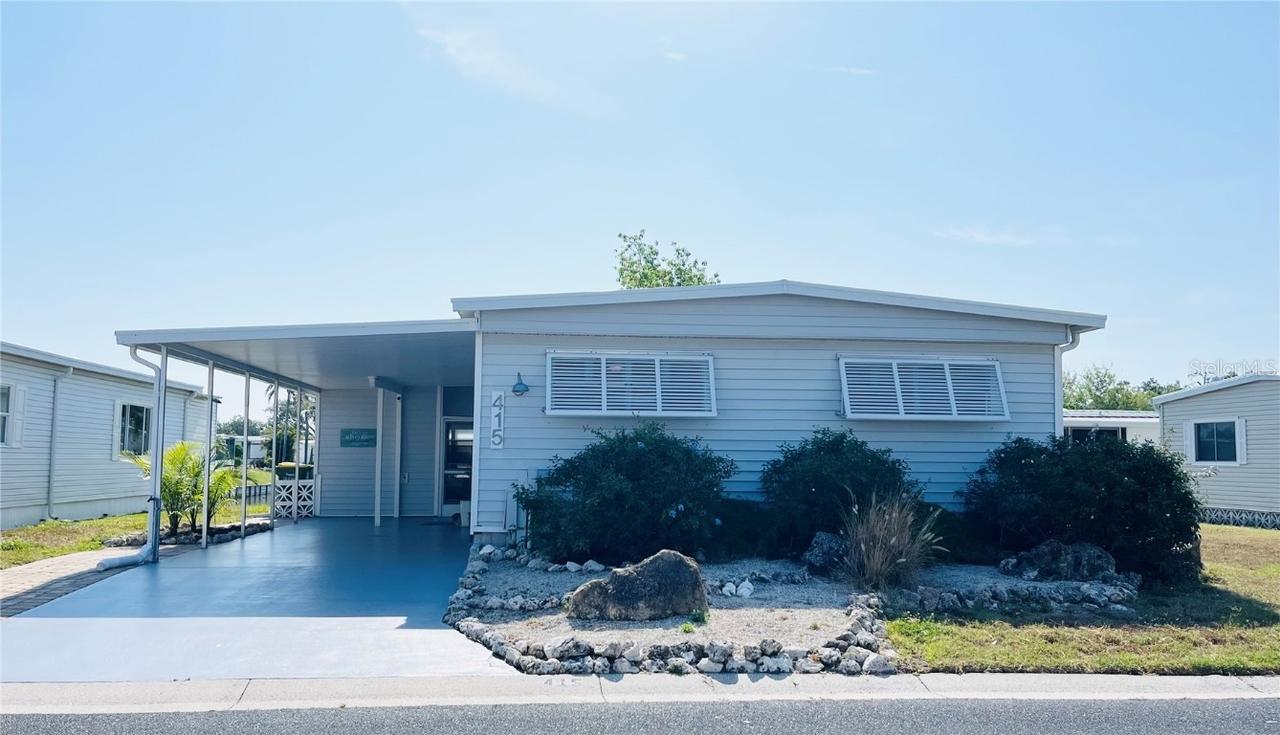 415 Oakwood Blvd., Sarasota, FL 34237