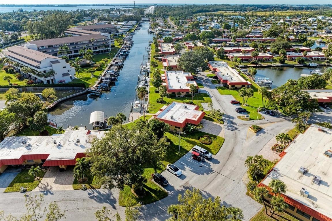 9409 Catalina Dr., Bradenton, FL 34210