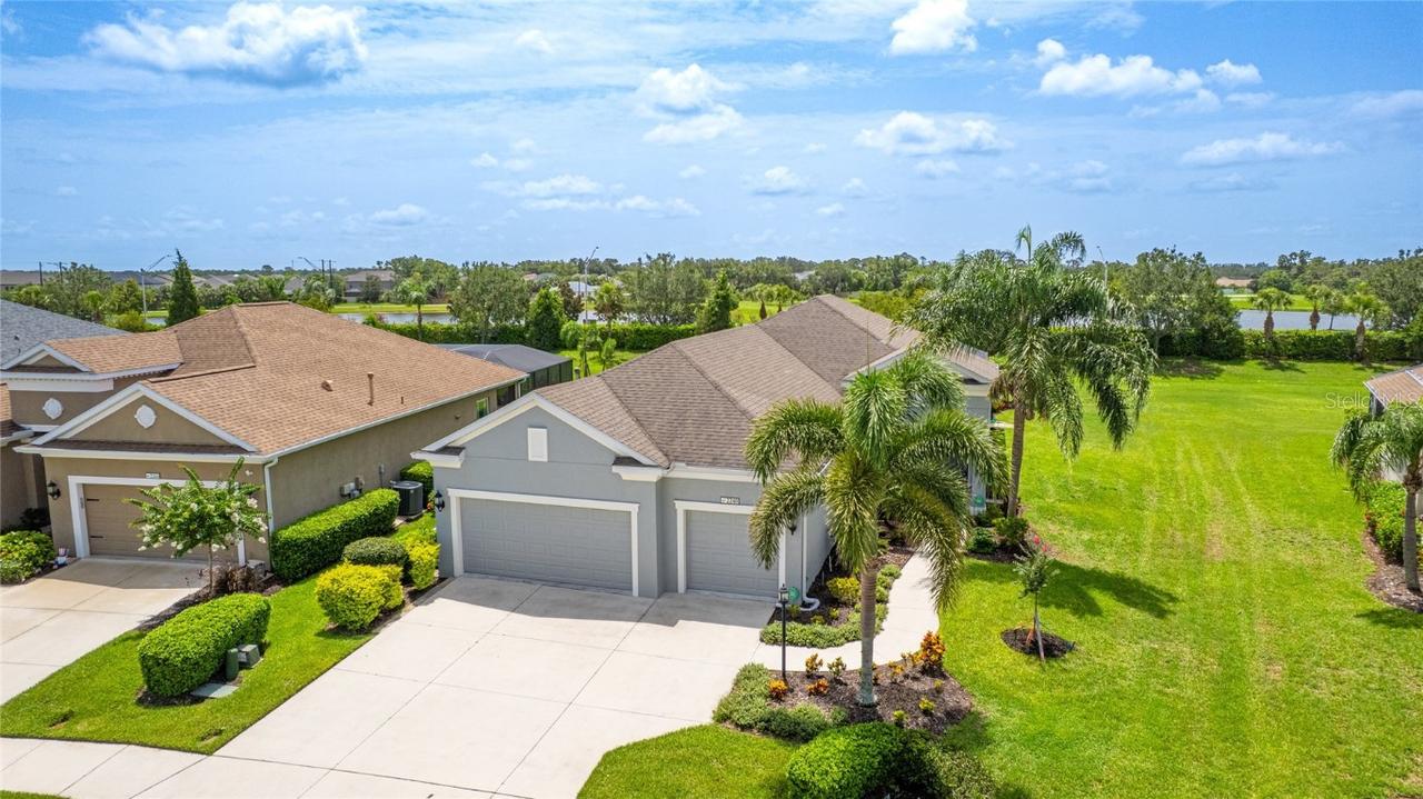 2240 Crystal Lake Tr., Bradenton, FL 34211