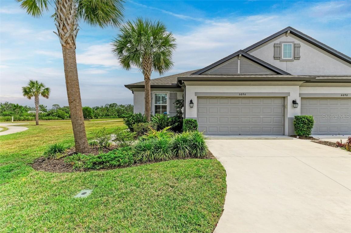 6094 Amberly Dr., Bradenton, FL 34208
