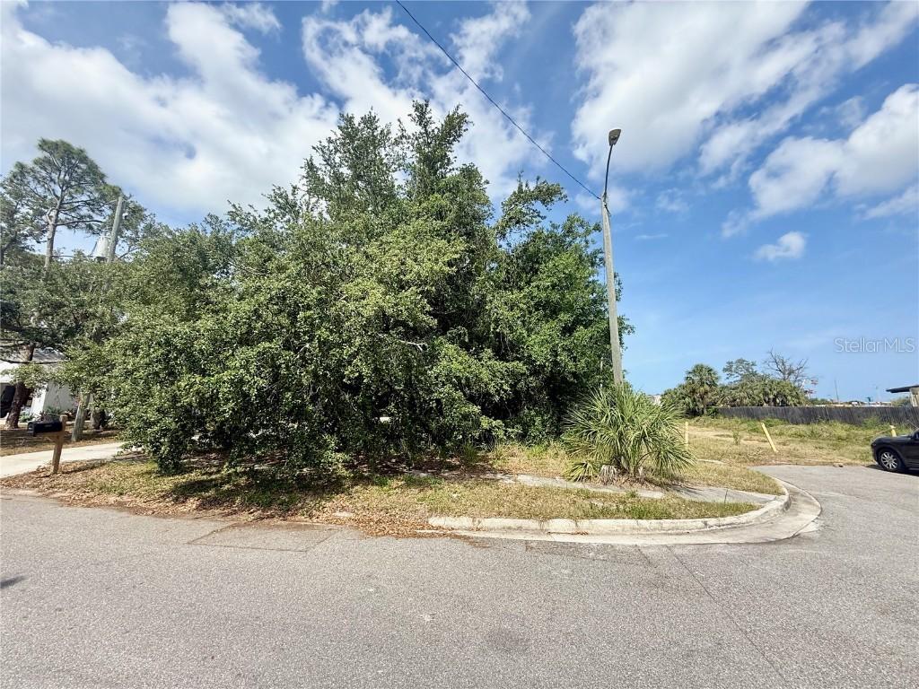 Vilas Ave., Sarasota, FL 34237