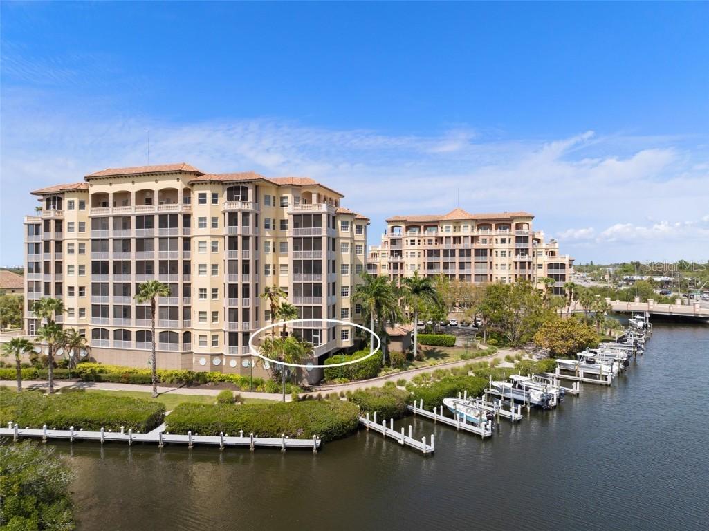 5531 Cannes Cir #201, Sarasota, FL 34231