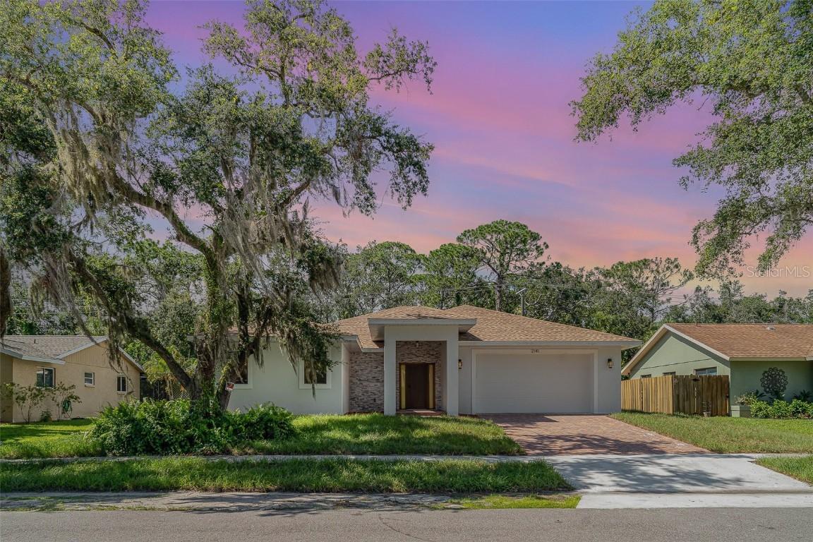 2141 Cork Oak St., Sarasota, FL 34232