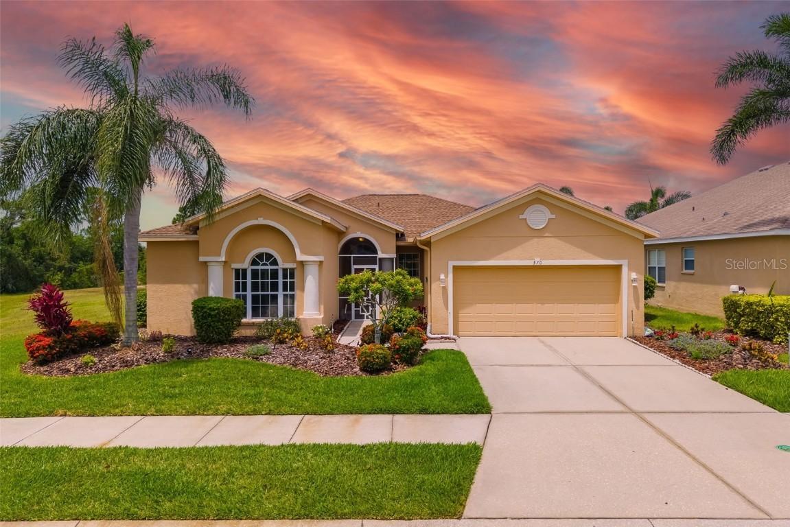 370 Londonderry Dr., Sarasota, FL 34240