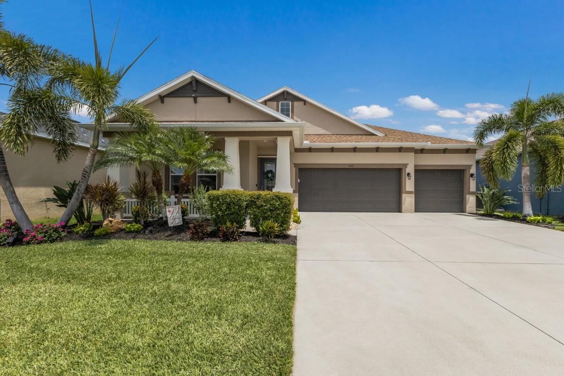 11513 11th Ave., Bradenton, FL 34212