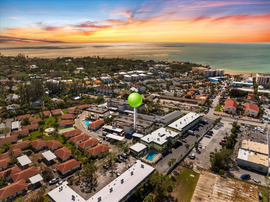 116 Vista Hermosa Cir. #204C, Sarasota, FL 34242