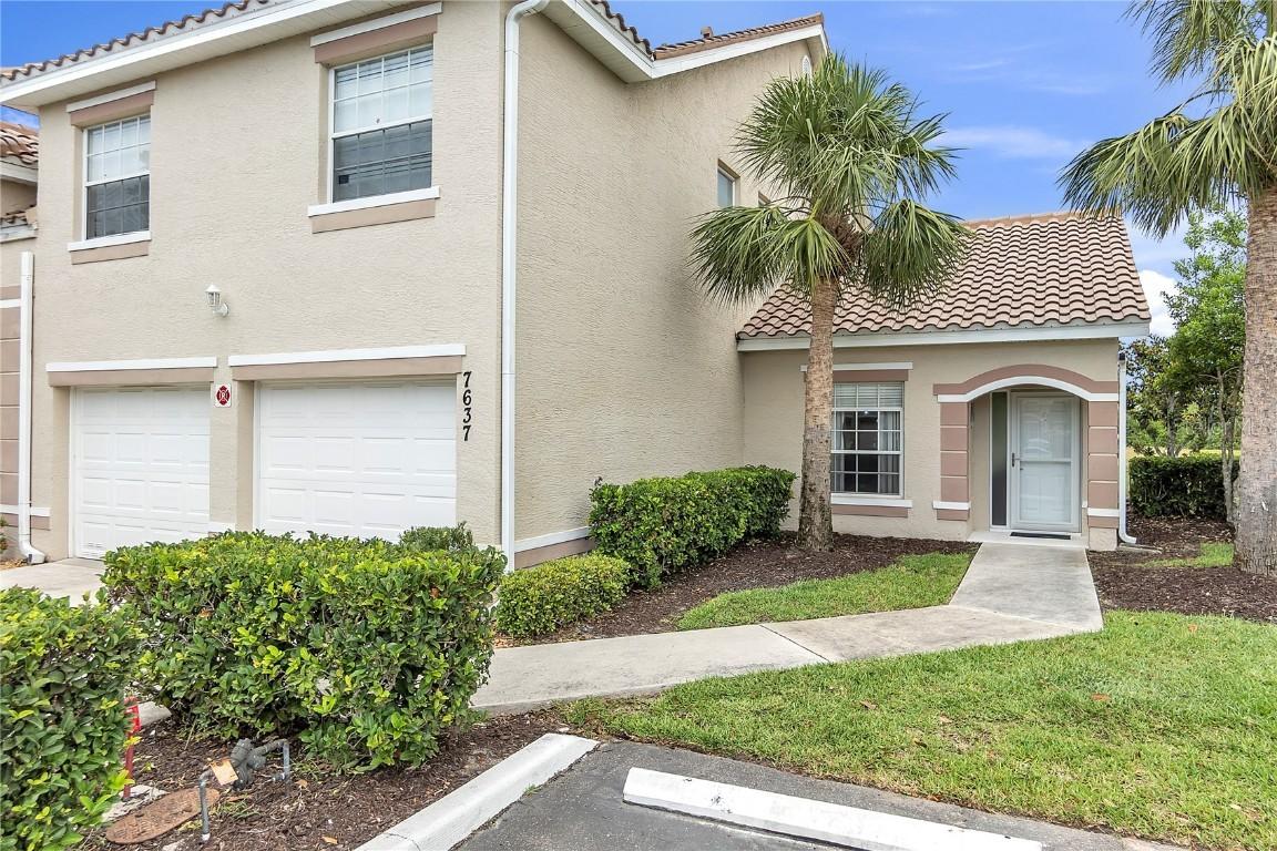 7637 Sweetbay Cir., Bradenton, FL 34203