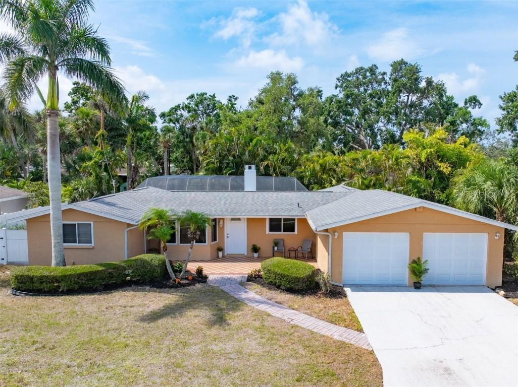 2726 Silver King Way, Sarasota, FL 34231