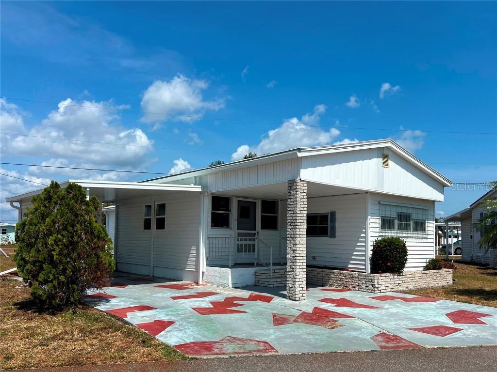 237 Blackburn Blvd., North Port, FL 34287