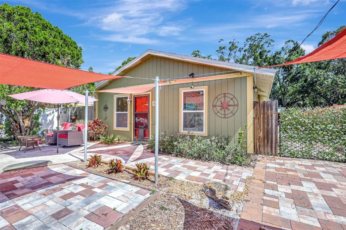 1489 18th St., Sarasota, FL 34234