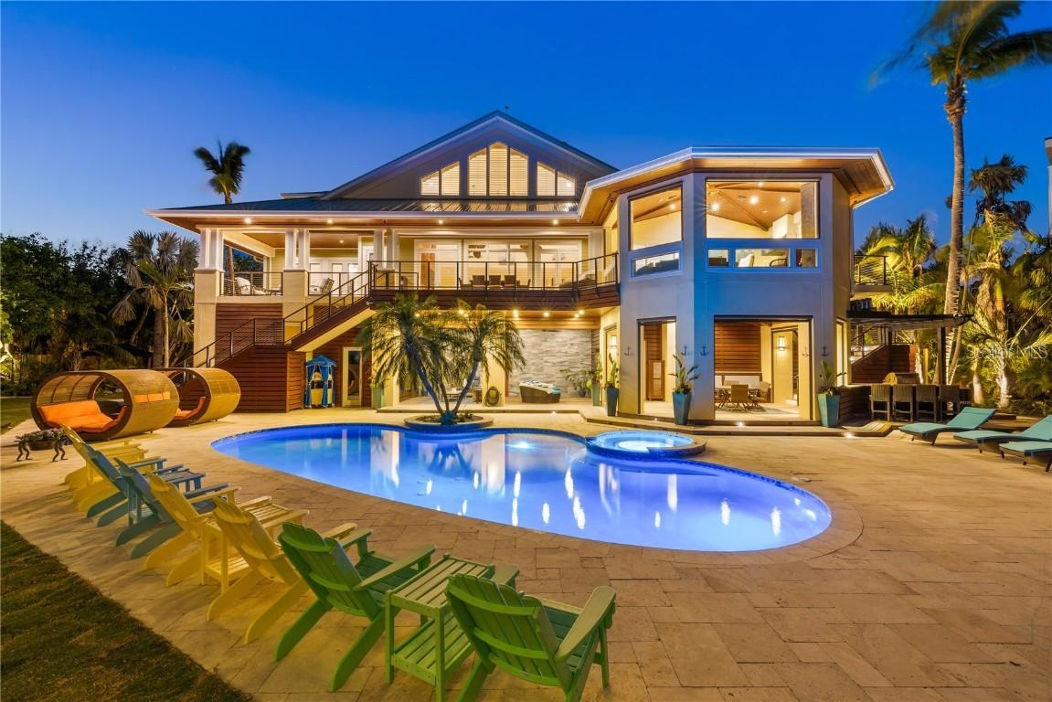 26 S Sandy Hook Rd., Sarasota, FL 34242
