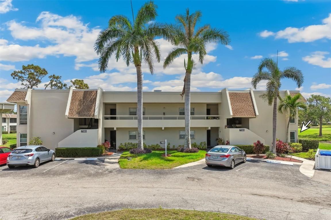 7193 W Country Club Dr. #137, Sarasota, FL 34243