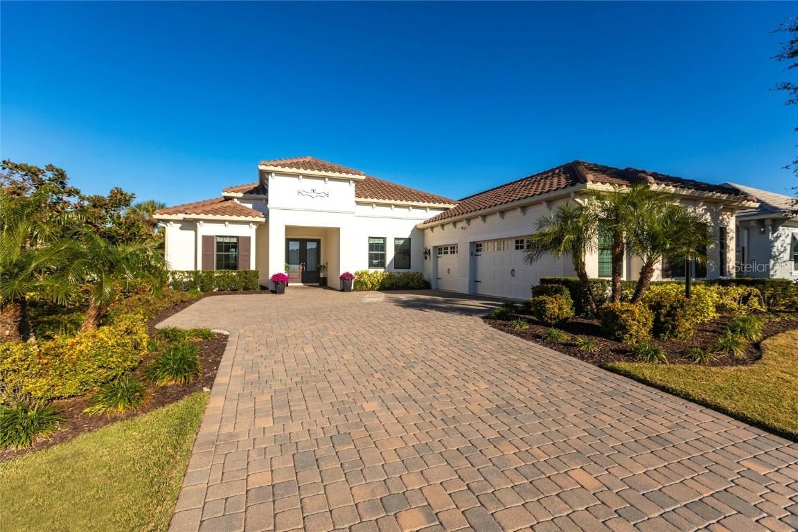 7208 Prestbury Cir., Bradenton, FL 34202