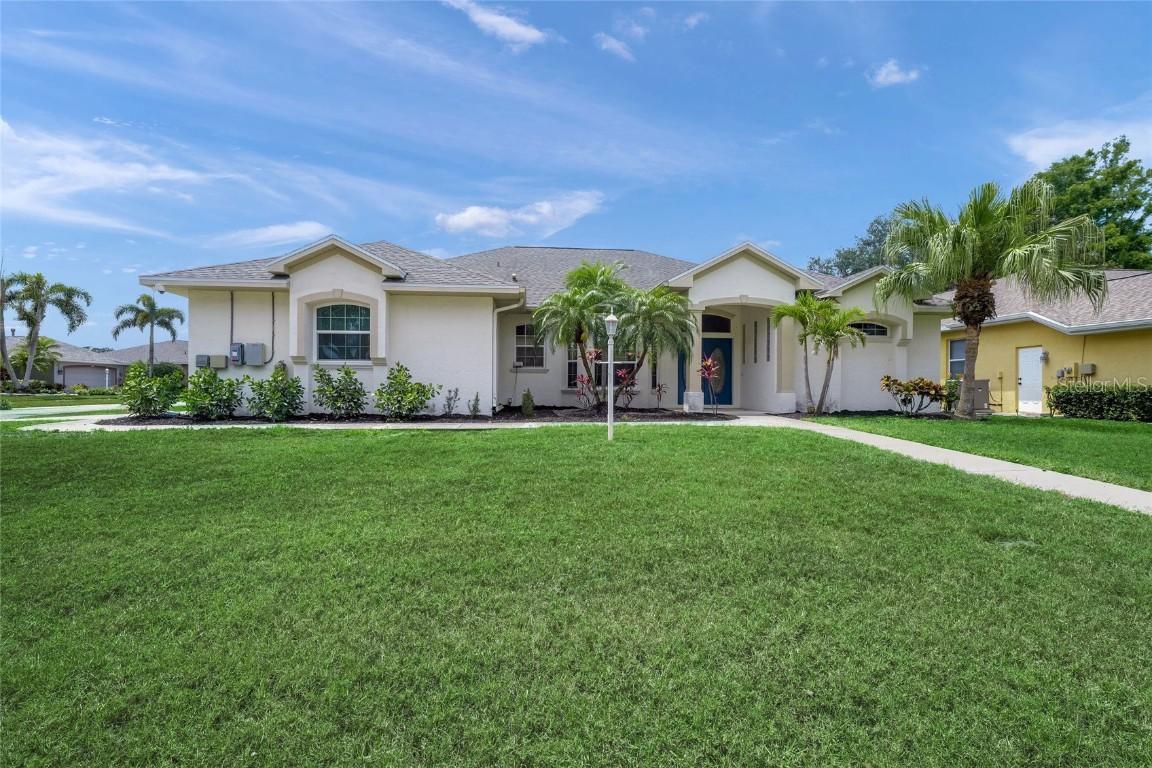 5226 Magnolia Pond Dr., Sarasota, FL 34233