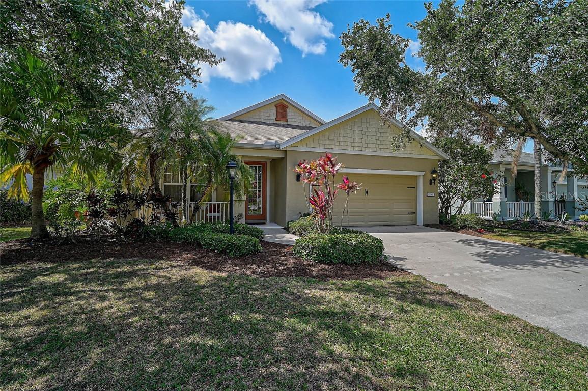12149 Forest Park Cir., Bradenton, FL 34211