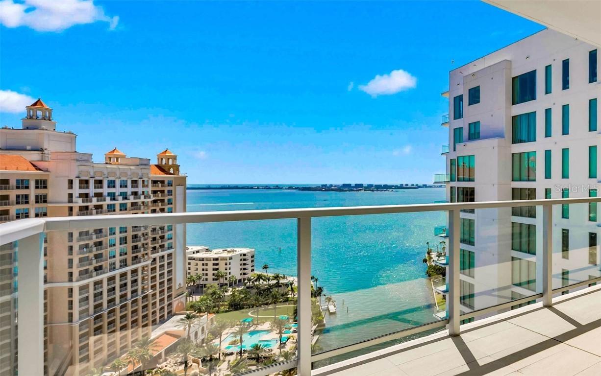 301 Quay Commons Dr. #1711, Sarasota, FL 34236